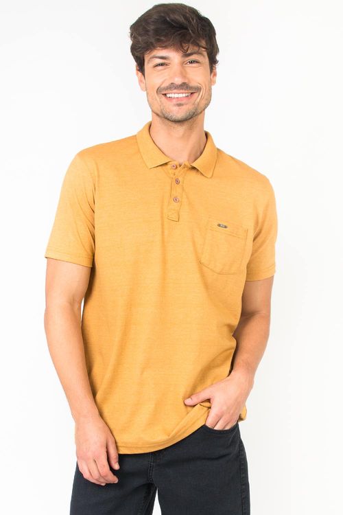 Polo Básica Com Bolso Mostarda