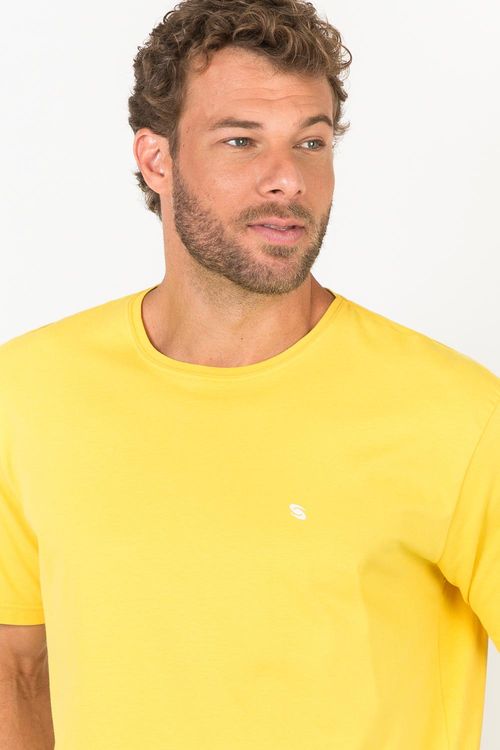 T-Shirt Básica Comfort Fit Amarela