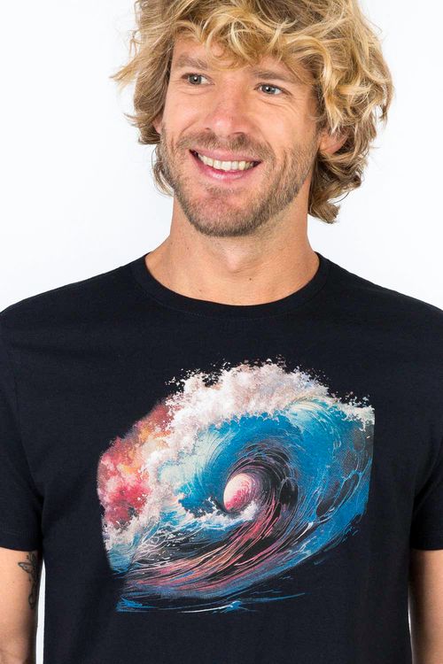 T-Shirt Estampada Wave Preta