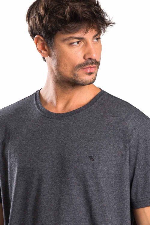 T-Shirt Básica Comfort Fit Preto