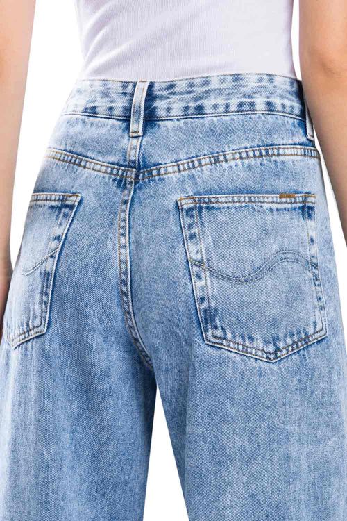 Calça Jeans Straight Com Detalhe Bordado Destroyer