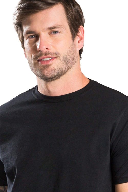 T-Shirt Básica Comfort Preta