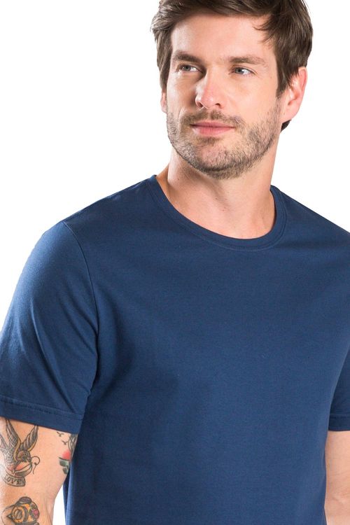 T-Shirt Básica New Comfort Azul Marinho