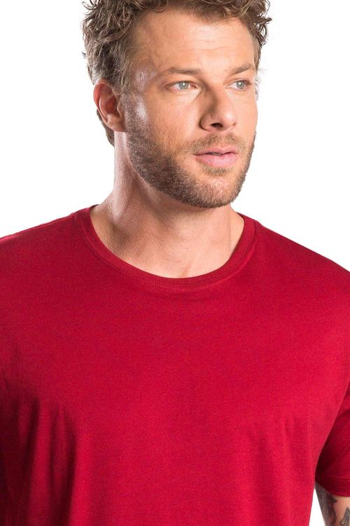 T-Shirt Básica Premium Pima Vermelha Escura
