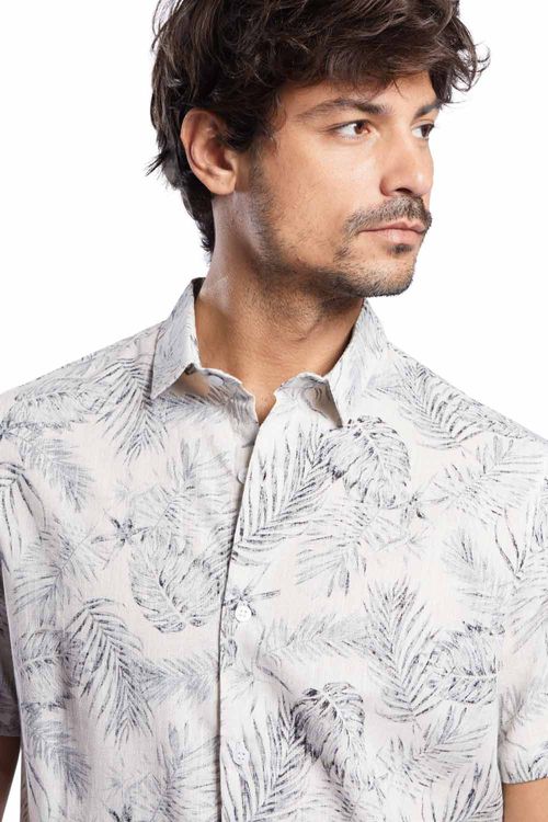 Camisa Linho Manga Curta Estampada Tropical Off White