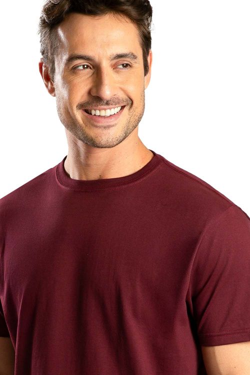 T-Shirt Básica Comfort Vinho