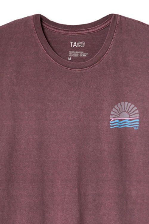 T-Shirt Estampada Stone Little Sun Vinho