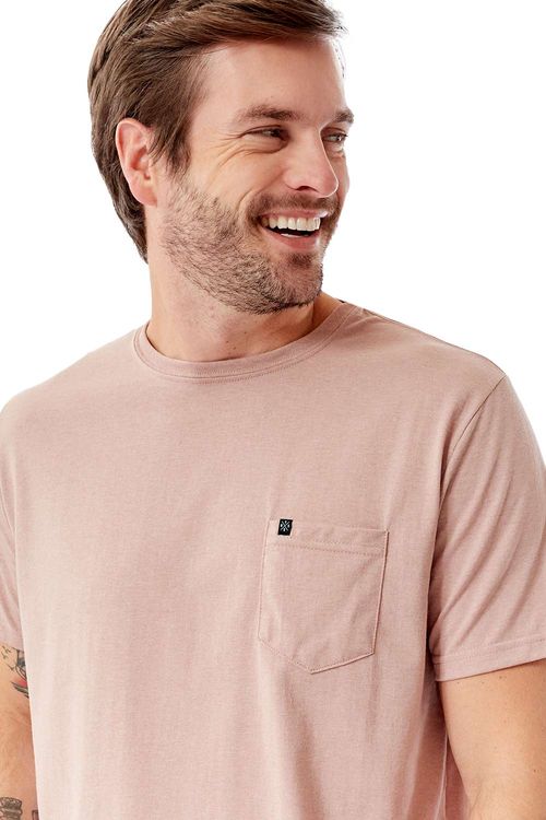 T-Shirt Comfort Com Bolso Rosa Claro
