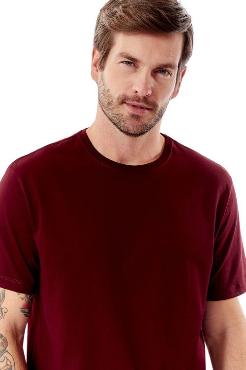 T-Shirt Básica Comfort Vinho