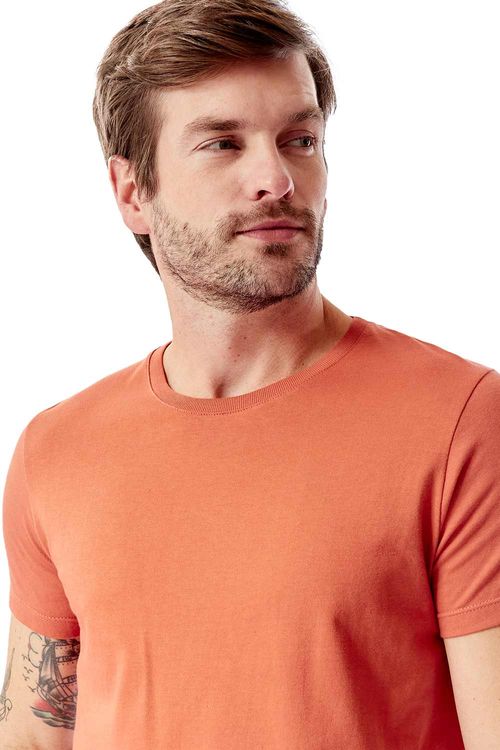 T-Shirt Básica Premium Fit Telha