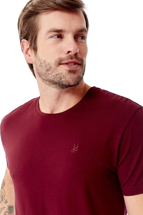 T-Shirt Básica Premium Pima Vinho
