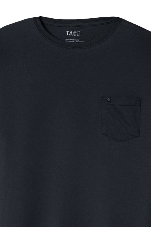 T-Shirt Básica Comfort Com Bolso Preta