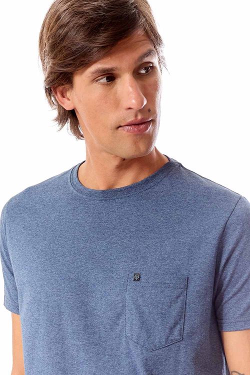 T-Shirt Comfort Com Bolso Azul Marinho