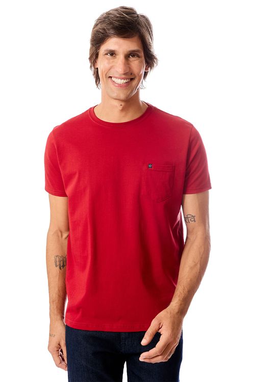 T-Shirt Básica Comfort Com Bolso Vermelho Escuro