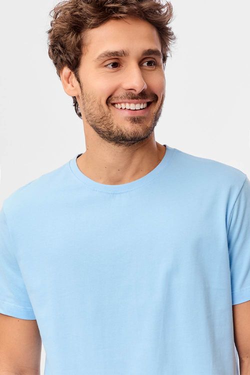 T-Shirt Básica Fit Azul Claro