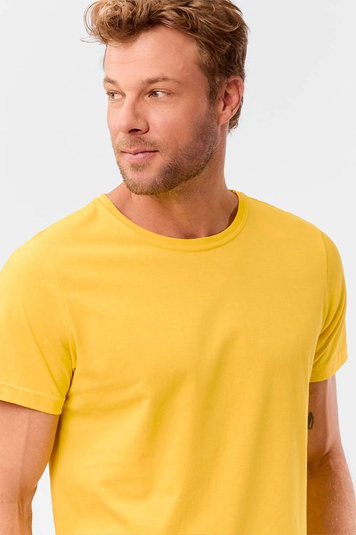 T-Shirt Básica Color Fit Amarela Escura