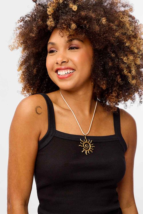 Regata Básica Canelada Decote Reto Preta