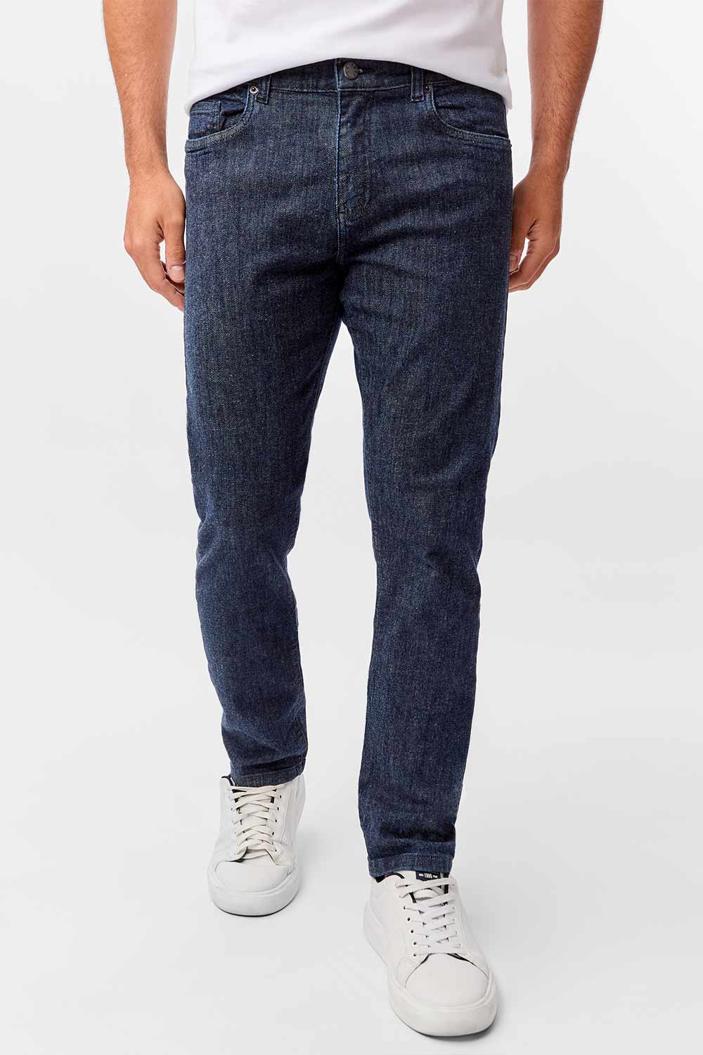 Roupas Masculinas Básicas: Jeans, T-Shirts e Mais TACO