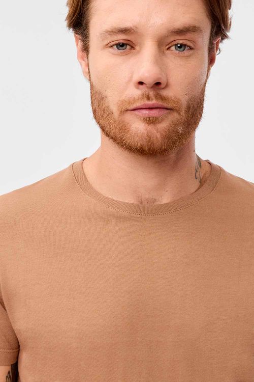 T-Shirt Básica Premium Fit Sem Costuma Marrom