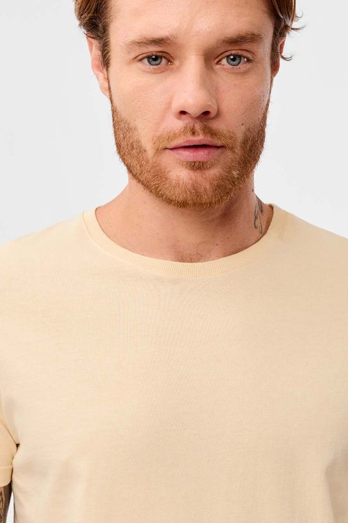 T-Shirt Básica Premium Fit Sem Costuma Off White
