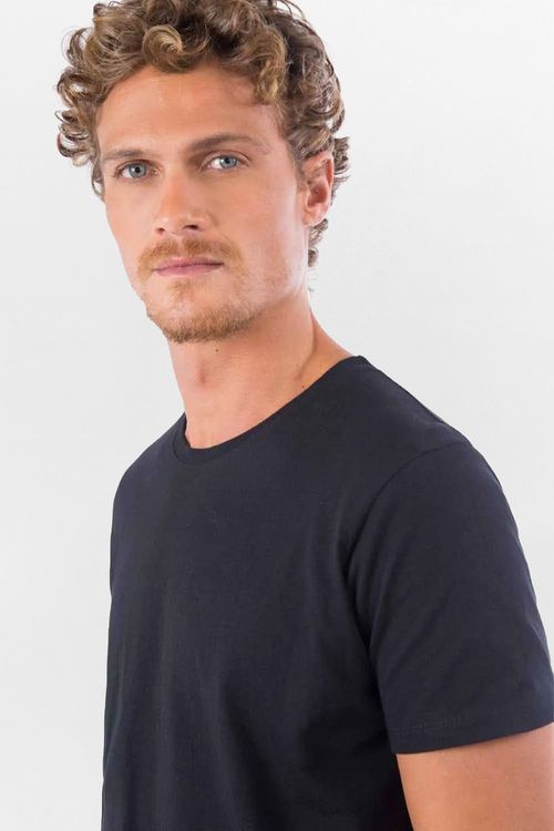 T-Shirt Básica Premium Fit Sem Costuma Preta