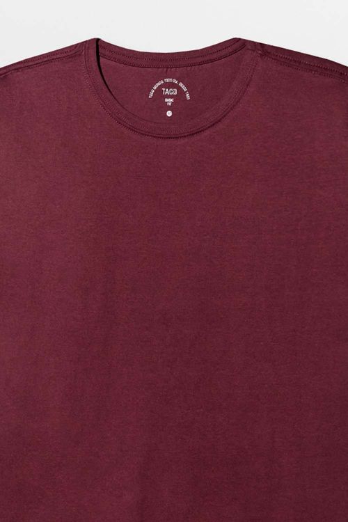 T-Shirt Básica Fit Vinho