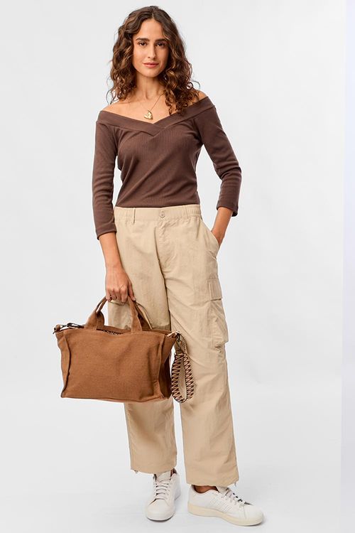 Blusa Decote Canoa Marrom