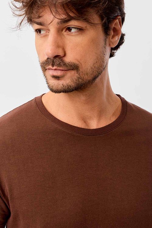 T-Shirt Básica Premium Fit Sem Costura Lateral Cafe