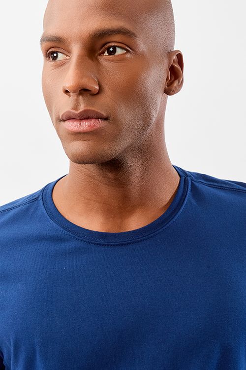 T-Shirt Básica Fit Azul Marinho