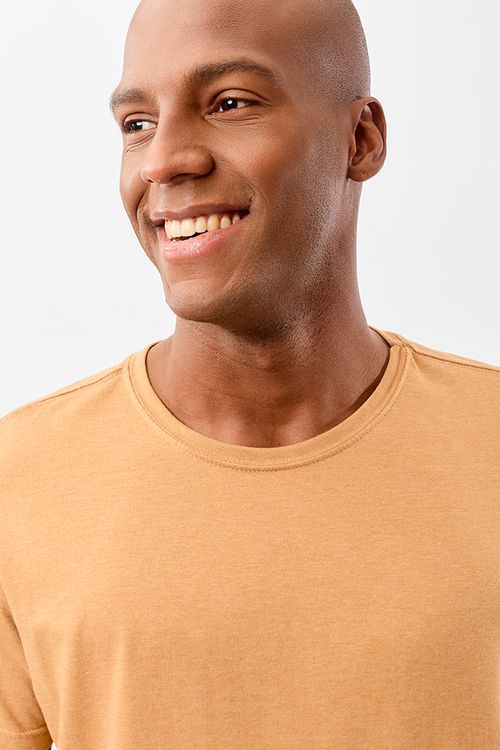 T-Shirt Básica Fit Mescla Mostarda