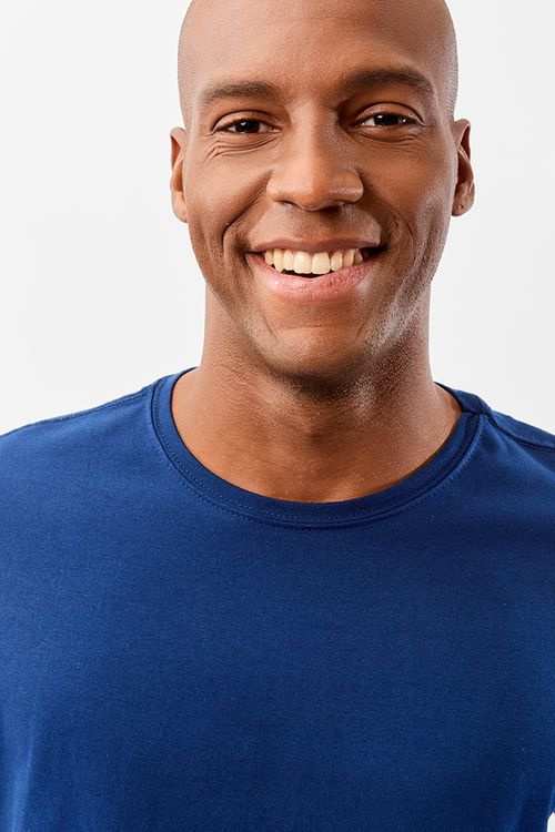 T-Shirt Básica Fit Azul Marinho