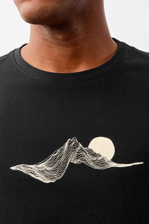 T-Shirt Estampada Sunset Preta