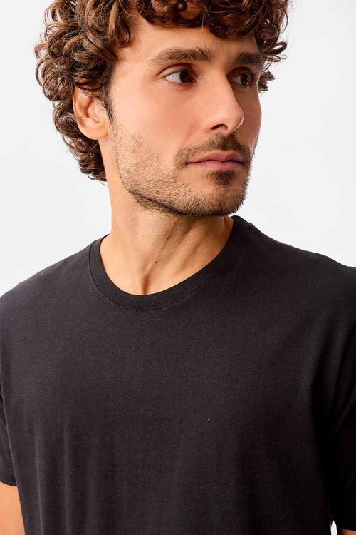 T-Shirt Básica Comfort Preta