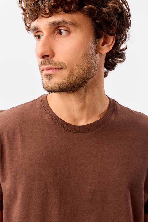 T-Shirt Básica Comfort Marrom