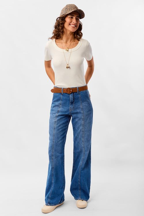 Blusa Básica Canelada Decote Redondo Off White