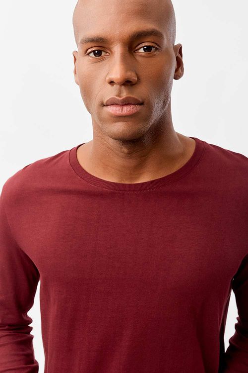 T-Shirt Manga Longa Premium Fit Sem Costura Vinho