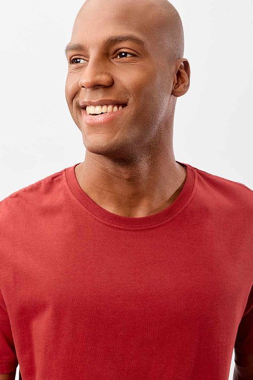 T-Shirt Básica Comfort Vermelho Escuro