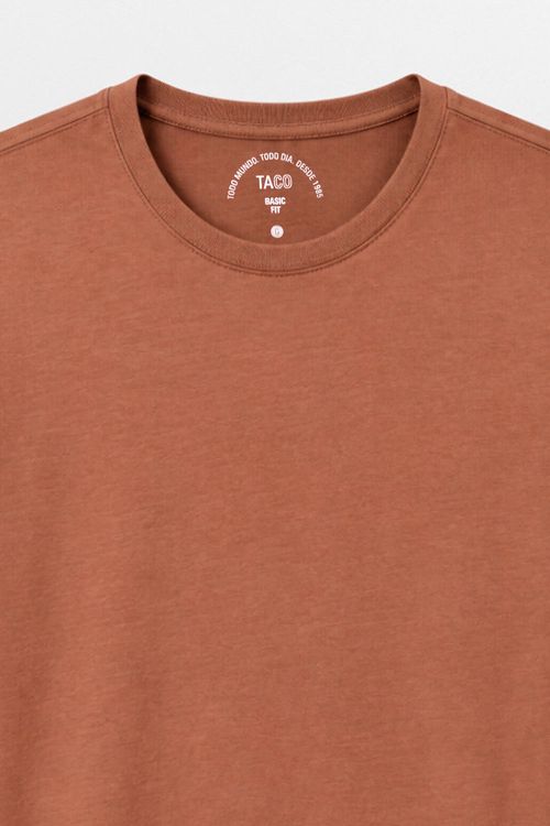 T-Shirt Básica Fit Marrom