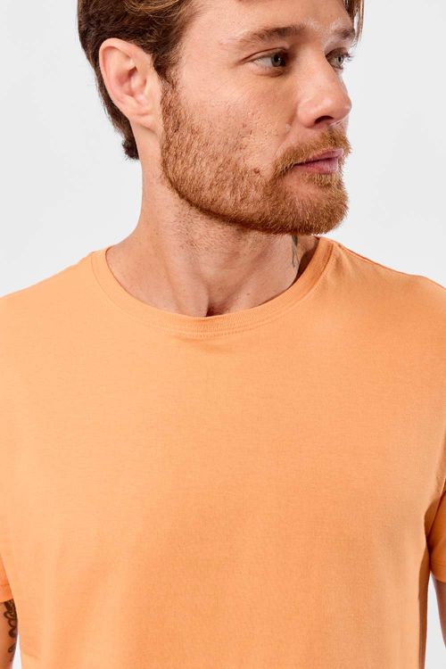 T-Shirt Básica Fit Laranja
